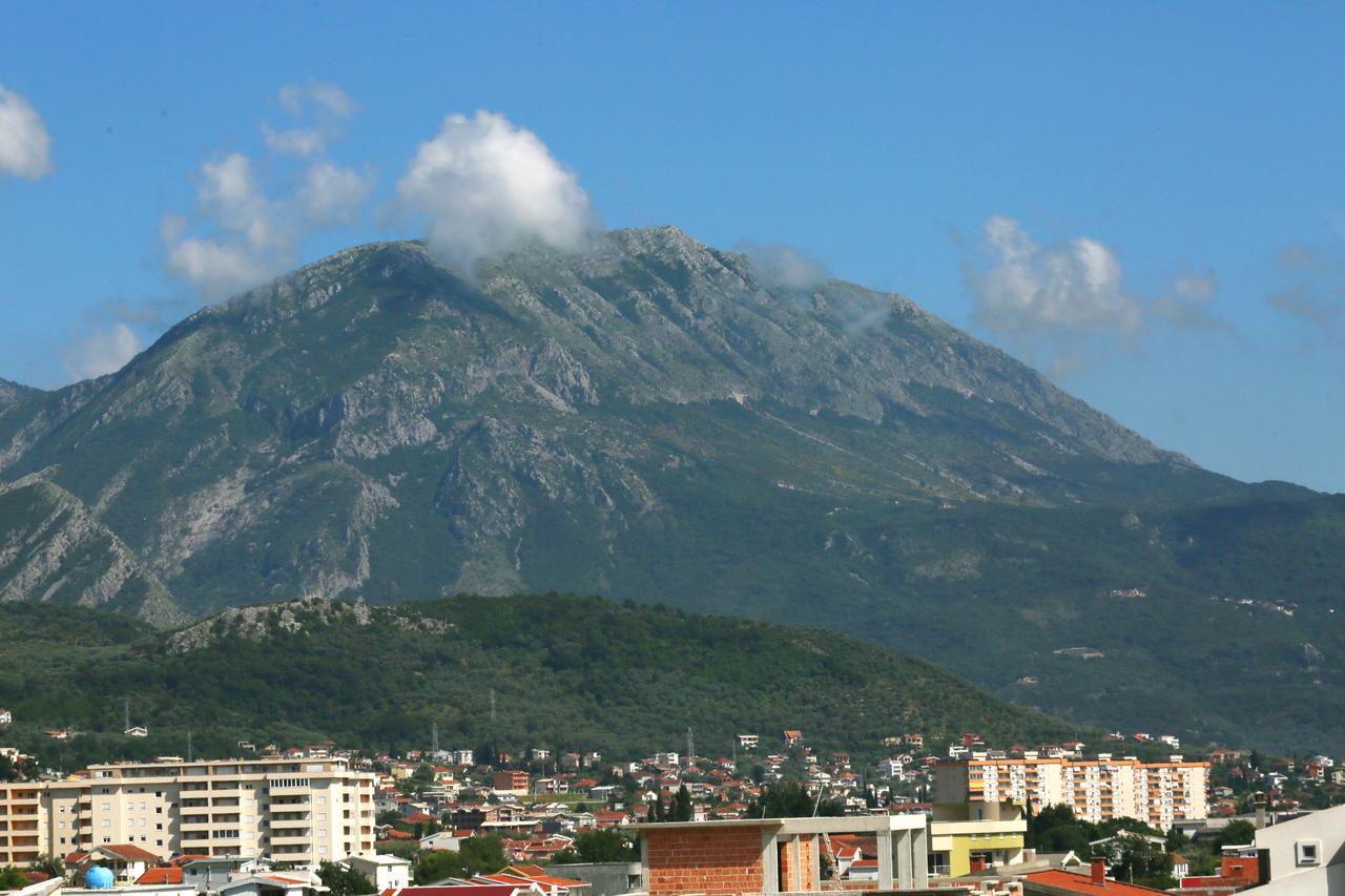 Aparthotel Monterria Bar Εξωτερικό φωτογραφία